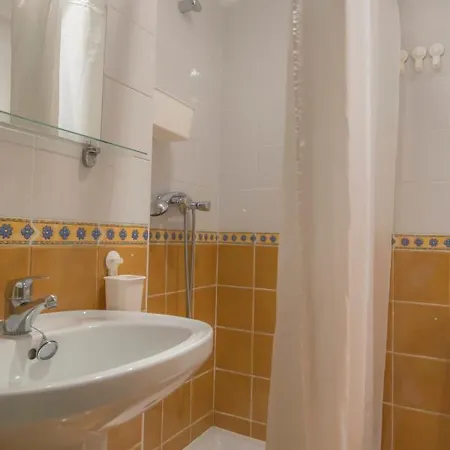 Isbel Guest house